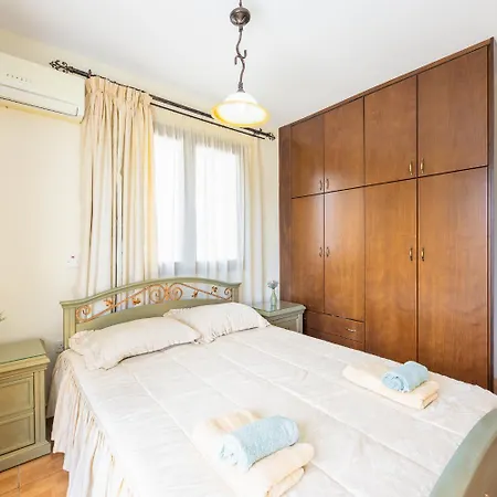 Alonia וילה Simou